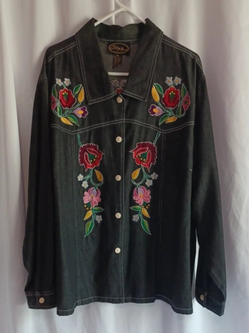 Floral Embroidered Black Jean Jacket Womens Size PL